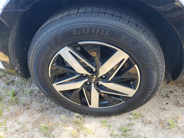 used 2022 Kia Sorento car, priced at $27,280
