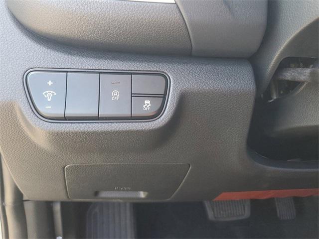 new 2025 Kia Seltos car, priced at $24,006
