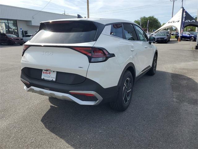 new 2024 Kia Sportage Hybrid car, priced at $28,520