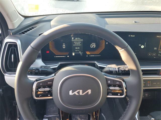 new 2025 Kia Sorento car, priced at $35,013