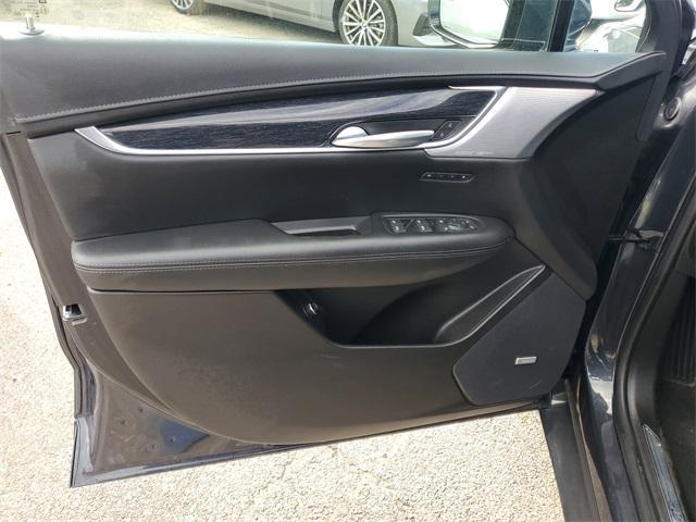 used 2023 Cadillac XT5 car, priced at $29,980
