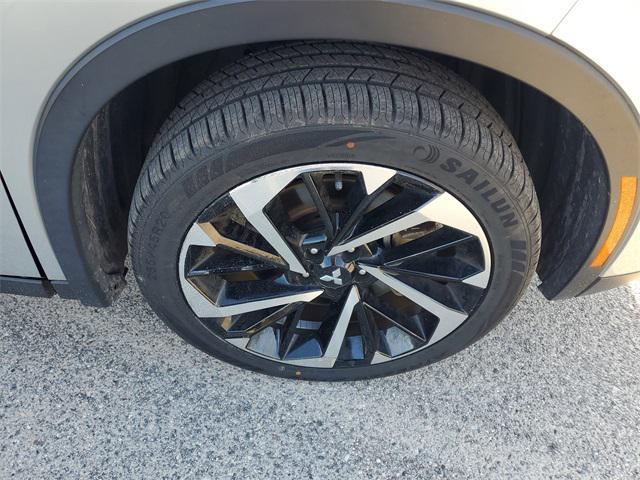used 2023 Mitsubishi Outlander PHEV car, priced at $29,280