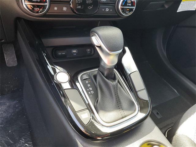 new 2025 Kia Soul car, priced at $21,916