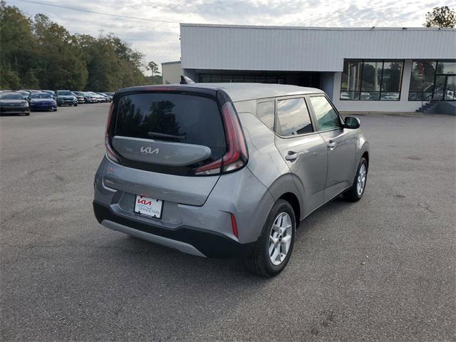 new 2025 Kia Soul car, priced at $19,231