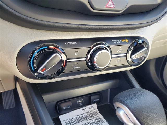 new 2025 Kia Soul car, priced at $19,231