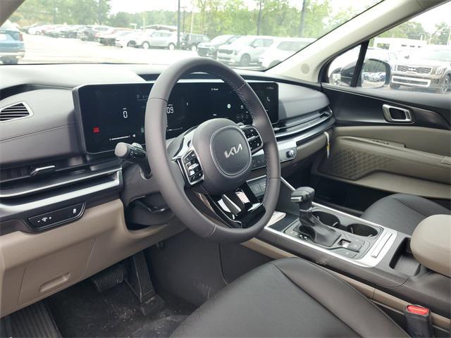 new 2025 Kia Carnival car, priced at $36,516