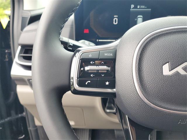 new 2025 Kia Carnival car, priced at $36,516