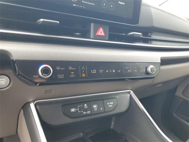 new 2026 Kia Carnival Hybrid car, priced at $41,300