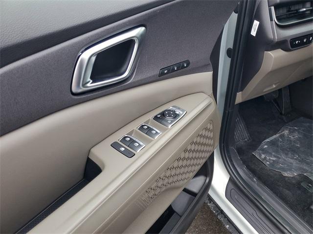 new 2026 Kia Carnival Hybrid car, priced at $41,300