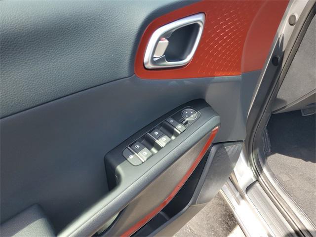 new 2025 Kia Soul car, priced at $22,581