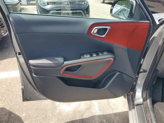 new 2025 Kia Soul car, priced at $22,581