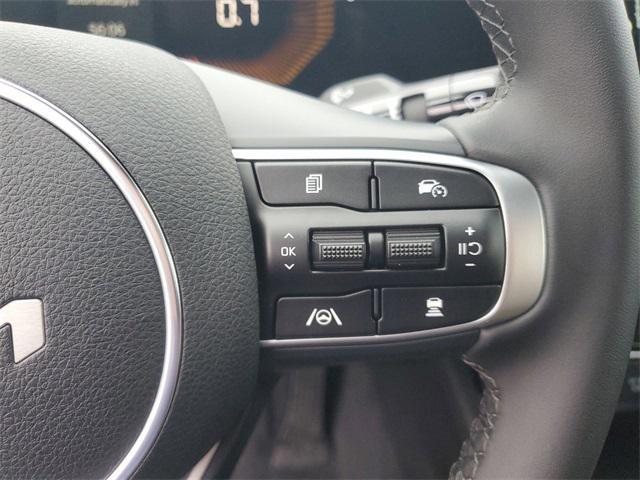 new 2025 Kia K5 car, priced at $26,002