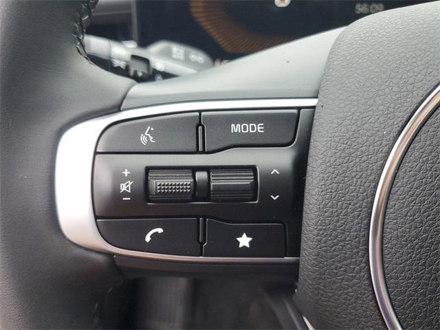 new 2025 Kia K5 car, priced at $26,002