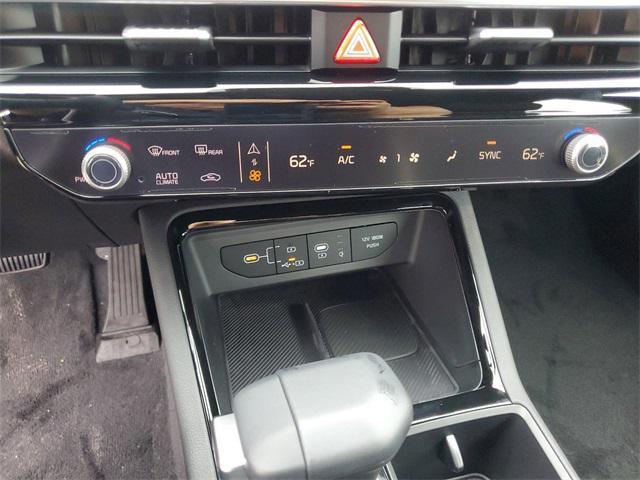 new 2025 Kia K5 car, priced at $26,002