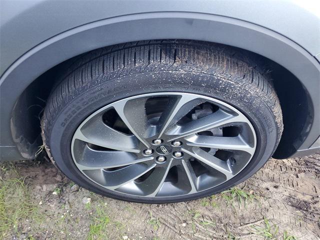 used 2022 Lincoln Nautilus car, priced at $35,900
