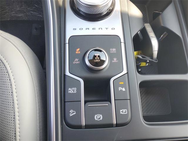 new 2025 Kia Sorento Hybrid car, priced at $37,415