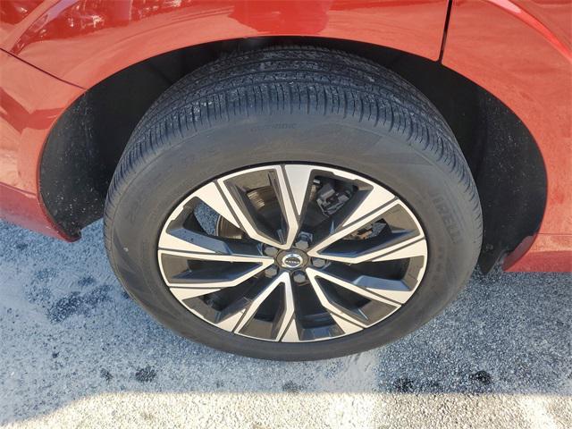 used 2023 Volvo XC60 car, priced at $29,980
