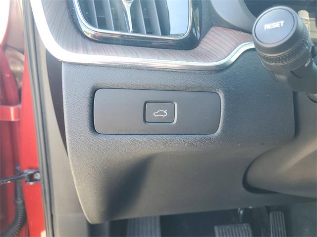 used 2023 Volvo XC60 car, priced at $29,980