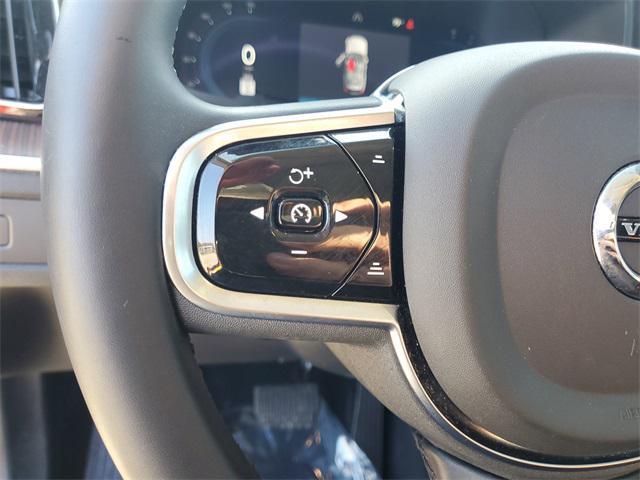 used 2023 Volvo XC60 car, priced at $29,980