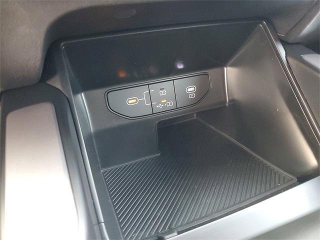 new 2025 Kia Sorento car, priced at $29,006
