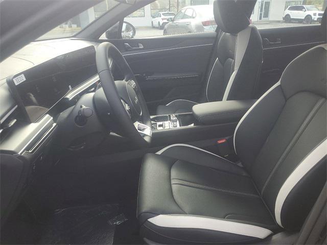 new 2025 Kia K5 car, priced at $27,794