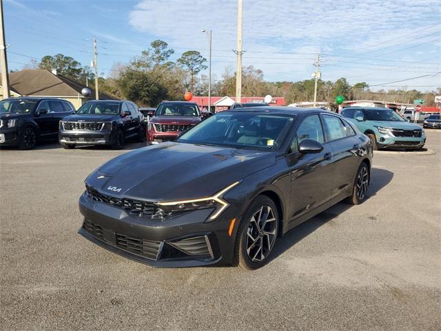 new 2025 Kia K5 car, priced at $31,474