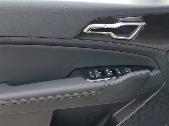 new 2025 Kia Sportage car, priced at $29,962