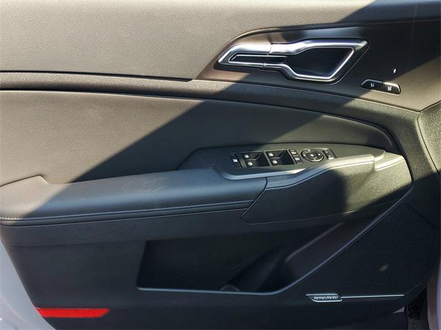 new 2026 Kia Sportage Hybrid car, priced at $39,574