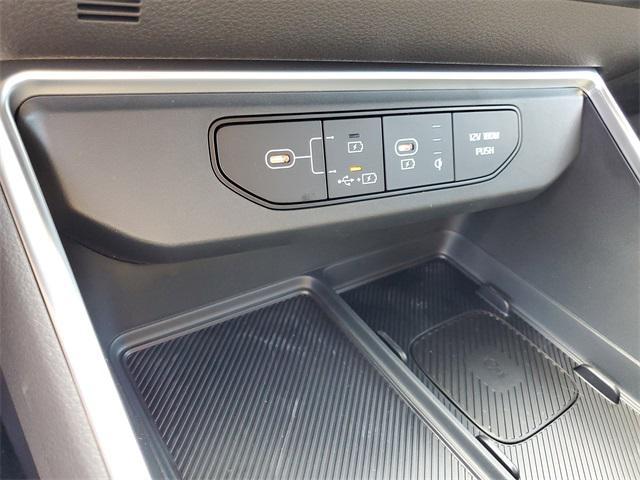 new 2026 Kia Carnival car, priced at $50,121
