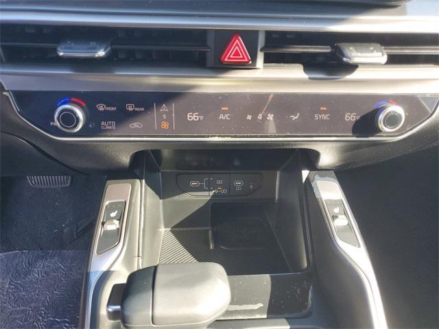 new 2025 Kia Sorento car, priced at $33,726