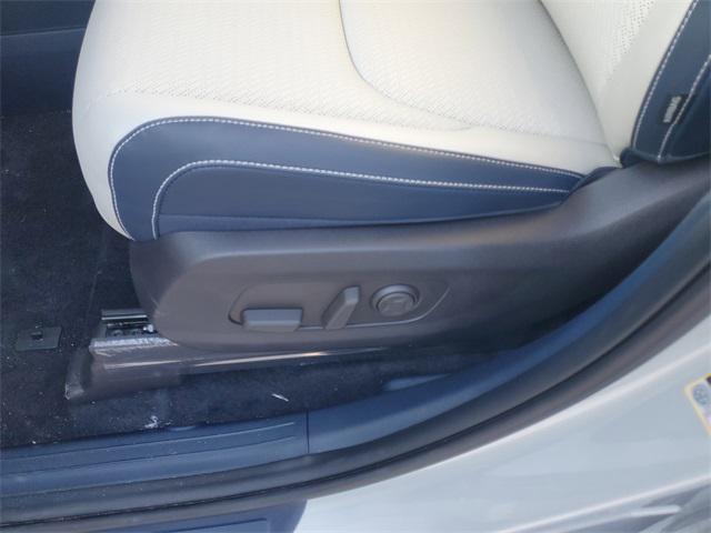 new 2025 Kia Carnival car, priced at $49,806