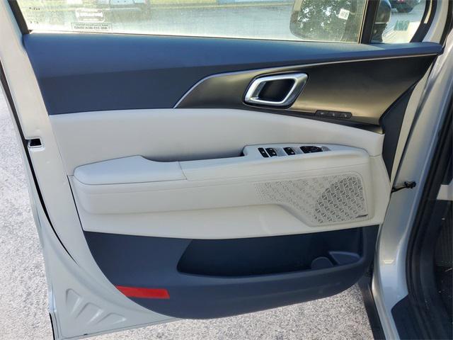 new 2025 Kia Carnival car, priced at $49,806