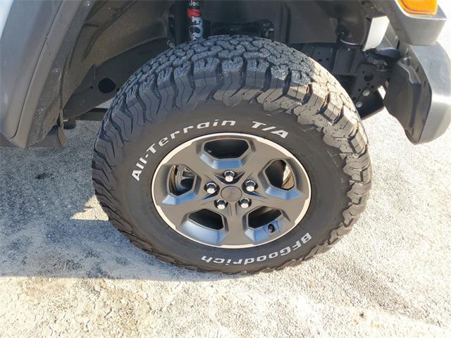 used 2020 Jeep Gladiator car, priced at $33,180