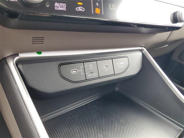 new 2026 Kia Carnival car, priced at $38,000