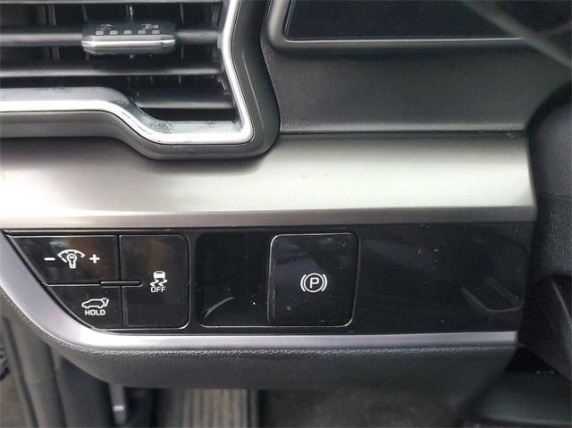 new 2025 Kia Sportage car, priced at $28,252