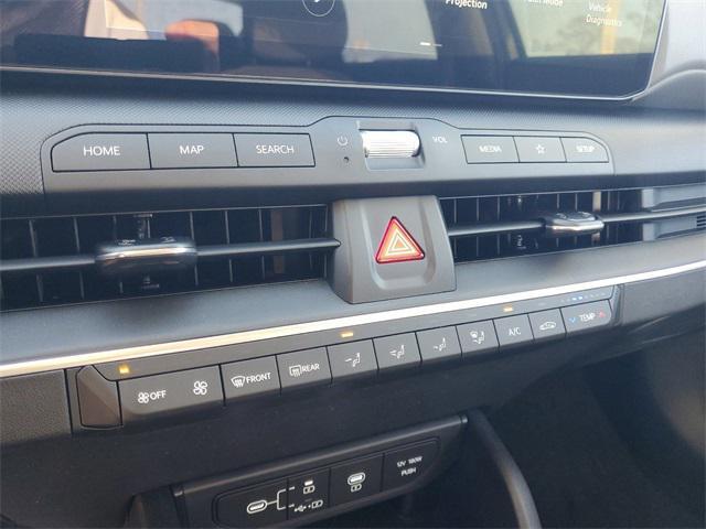 new 2025 Kia K4 car, priced at $20,883