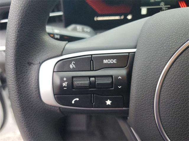new 2025 Kia K5 car, priced at $24,979