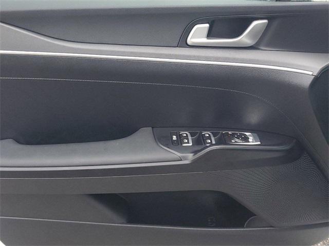 new 2025 Kia K5 car, priced at $24,979