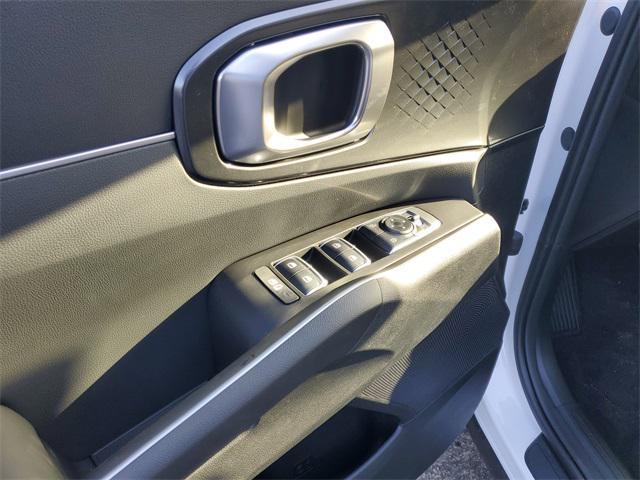 new 2025 Kia Sorento car, priced at $29,268