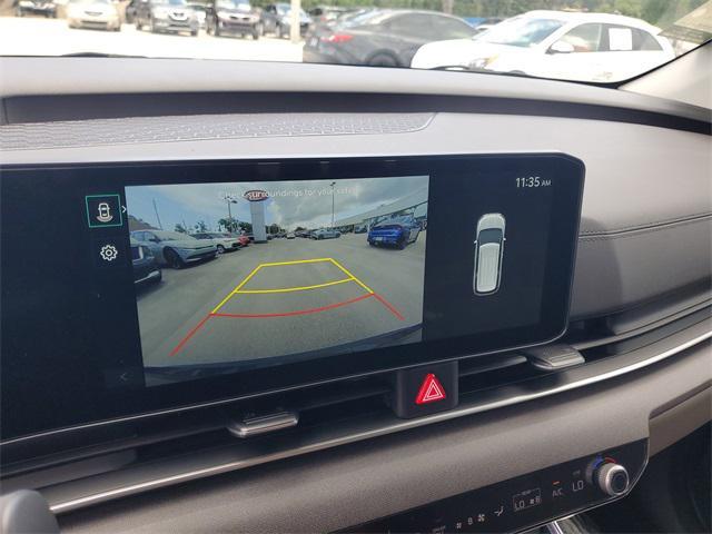 new 2025 Kia Carnival Hybrid car, priced at $39,830