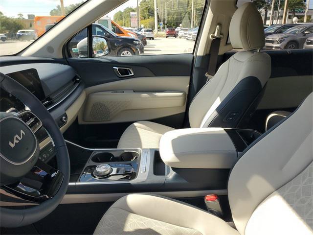 new 2026 Kia Carnival Hybrid car, priced at $42,338
