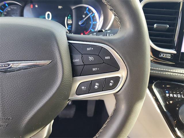 used 2022 Chrysler Pacifica Hybrid car, priced at $24,980