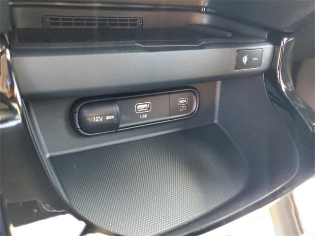 new 2026 Kia Seltos car, priced at $25,737