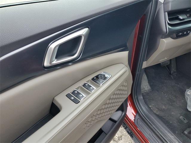 new 2025 Kia Carnival Hybrid car, priced at $38,836