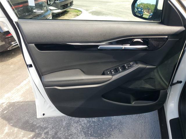 new 2026 Kia Seltos car, priced at $26,100
