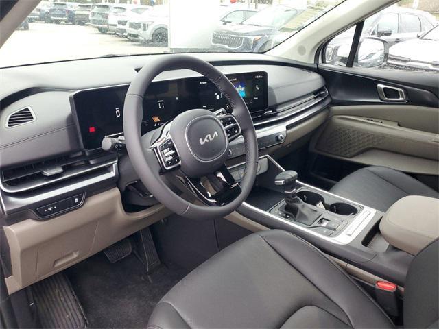 new 2025 Kia Carnival car, priced at $36,076