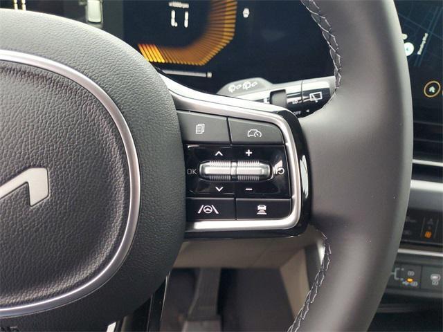 new 2025 Kia Carnival car, priced at $36,076