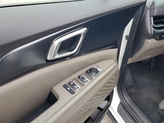 new 2025 Kia Carnival car, priced at $36,076
