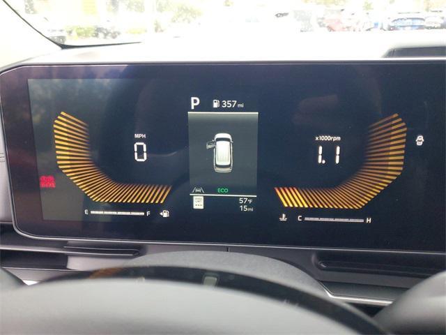 new 2025 Kia Carnival car, priced at $36,076
