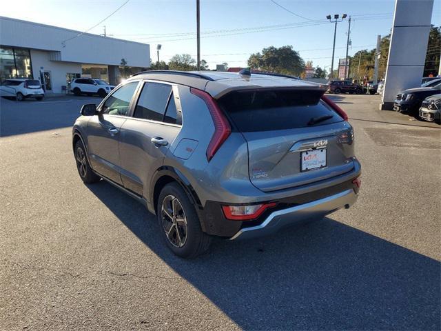 new 2025 Kia Niro car, priced at $30,854